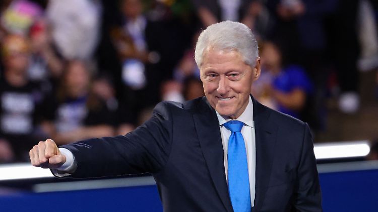 Bill Clinton führte von 1993 bis 2001 im Weißen Haus. Inzwischen ist er 78 Jahre alt - zwei Monate jünger als Donald Trump.