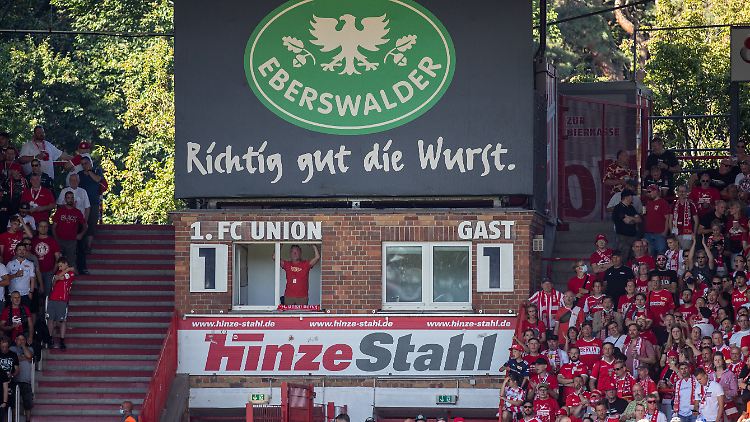 Im Stadion von Union Berlin ist die Wurst ein Hingucker.