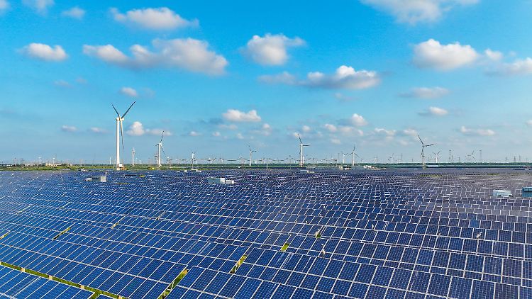 Windkraft gehört zu den erneuerbaren Energien, die dazu beitragen sollen, die CO-Emissionen zu reduzieren.