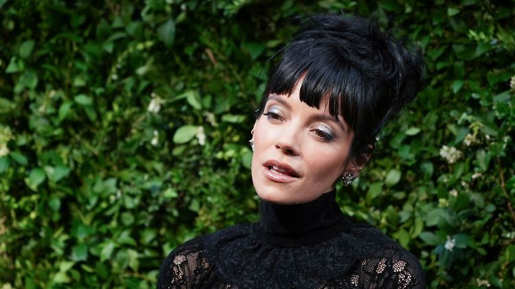 Lily Allen macht sich mit einer Aktion von vor drei Jahren derzeit wenig Freunde. 