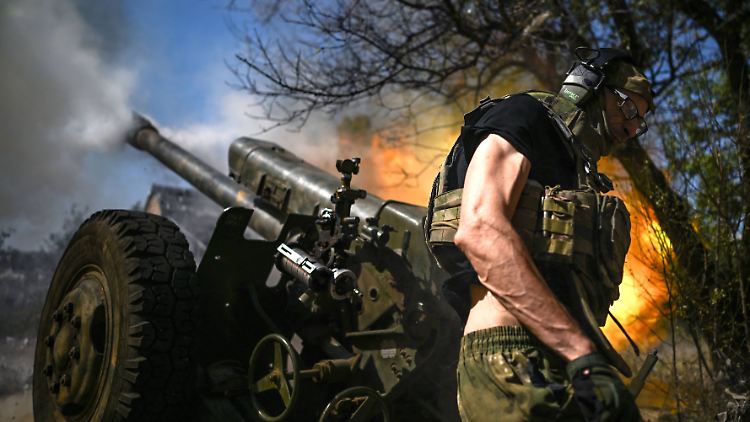 Mit der Offensive auf russischem Boden will die Ukraine nach den Worten ihres Präsidenten Selenskyj unter anderem ihre Position für mögliche Verhandlungen mit Russland stärken.