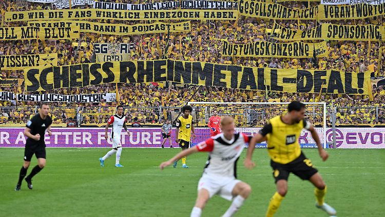 Emre Can. Im Hintergrund der "Scheiß Rheinmetall-Deal"