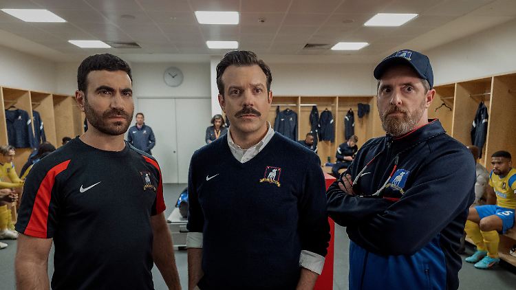 Möglicherweise wird eine vierte Staffel ohne Ted Lasso (M.) in der Titelrolle stattfinden.