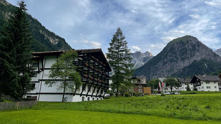 Das Flugzeug stürzte in der Nähe der Gemeinde Brand ab. 