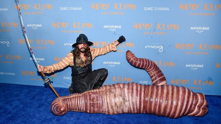 Heidi Klum macht sich für Halloween auch mal zum Wurm.