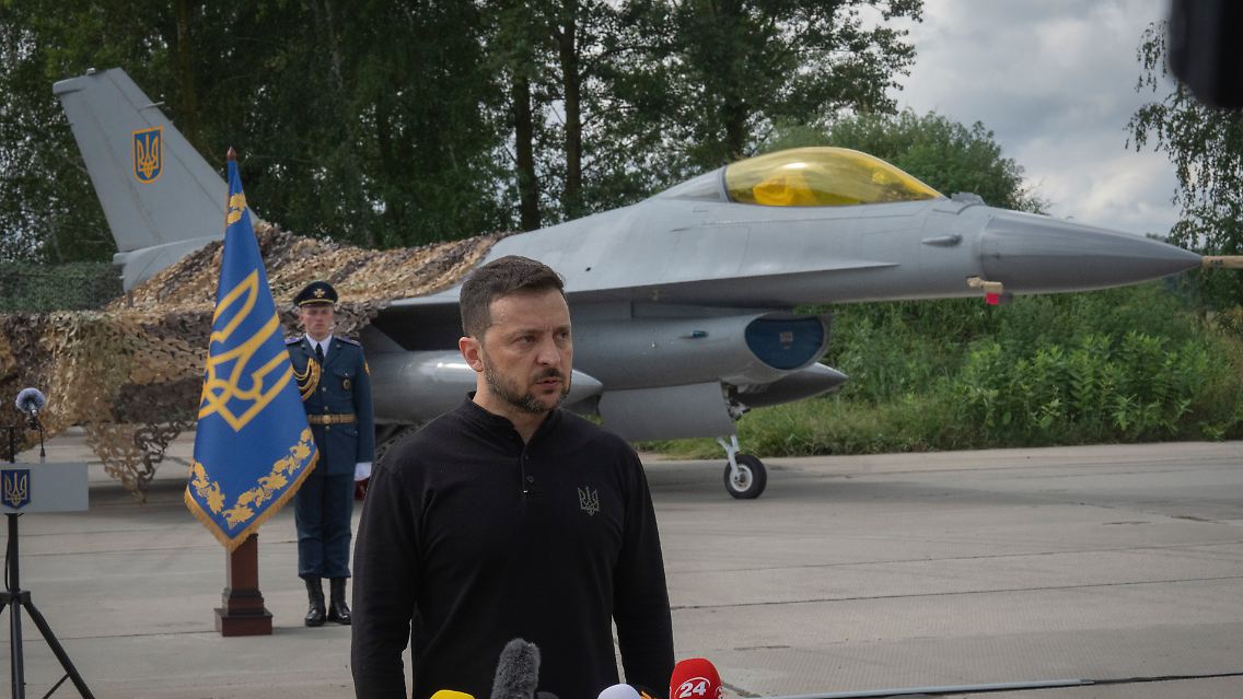 Die Ukraine musste über eineinhalb Jahre warten, bis sie F-16-Jets erstmals einsetzen konnte.