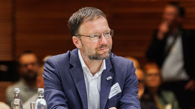 Thoms Nitzsche ist seit 1. Juli 2018 Oberbürgermeister von Jena - obwohl er bei seinem ersten Versuch 2012 nur 2,3 Prozent der Stimmen erhielt.