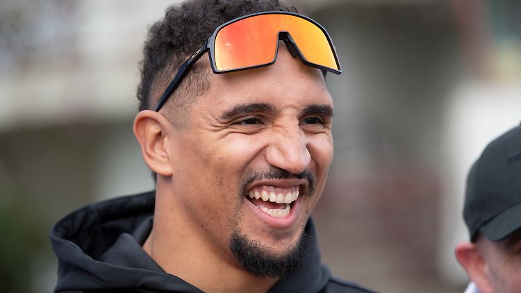 Jakob Johnson hat wieder gut lachen.