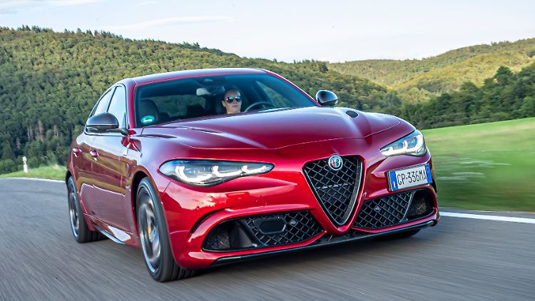 Rein elektrisch soll die nächste Giulia werden. Ob Alfa das wirklich durchzieht, muss man sehen.