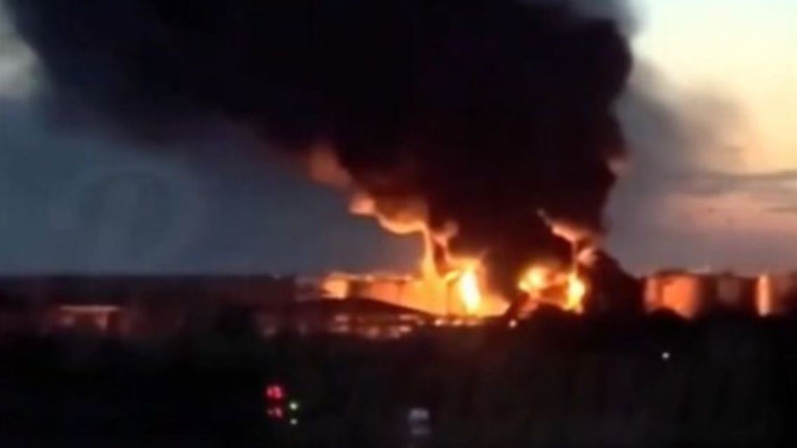 Rostow Treibstofflager Brand Explosion Feuer.jpg