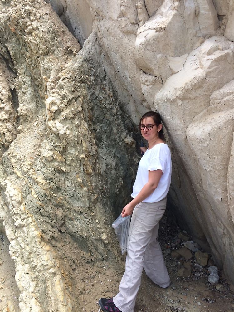 Konstantina Agiadi an der Küste von Laganas auf Zakynthos, Griechenland.