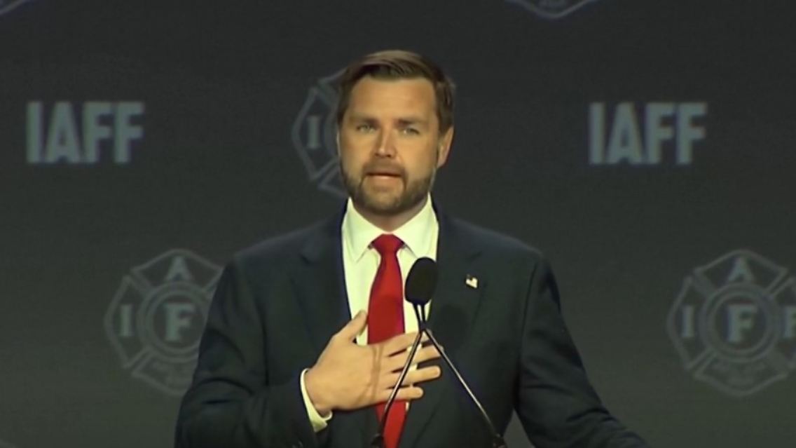 J. D. Vance Buhrufe Feuerwehr.jpg