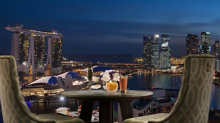 Eine beeindruckende Skyline ist nicht das Einzige, was Urlauber in Singapur erleben können.