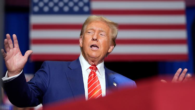 Sendet uneindeutige Signale beim Thema De-facto-Abtreibungsverbot in Florida: Ex-US-Präsident Trump. 