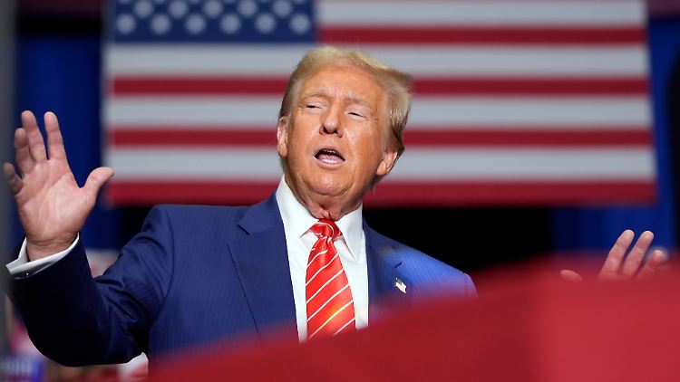 Trump spricht sich zwar für die Legalisierung von Cannabis in Florida aus - allerdings nicht in der Öffentlichkeit. 