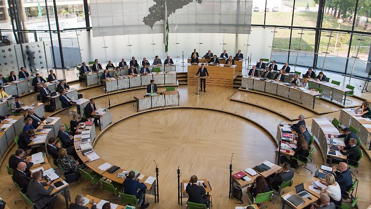 Ein Fehler bei der Sitzverteilung könnte erhebliche Folgen für die Verhältnisse im sächsischen Landtag haben. 