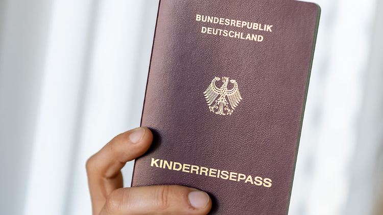 Es liegt im Verantwortungsbereich der Reisenden, sich über aktuelle Einreiseregelungen schlauzumachen – gerade bei Fernreisen.
