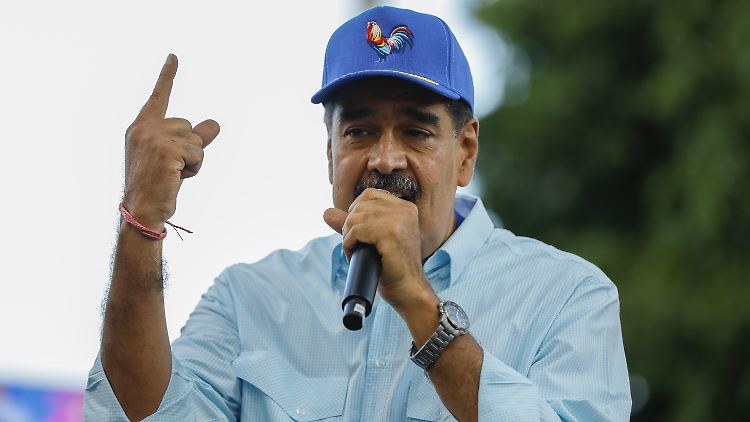 Wenn Maduro sagt, Weihnachten ist im Oktober, ist Weihnachten in Venezuela halt im Oktober. 