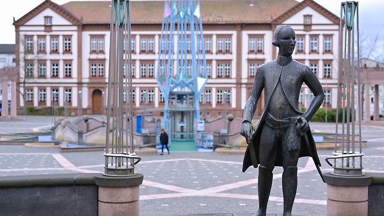 Das Verwaltungsgebäude in Pirmasens.