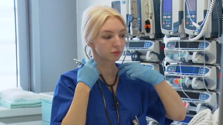 Ukrainerin Ärztin Anästhesisitin Weiterbildung.jpg