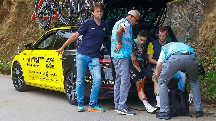 Wout van Aert stürzte am Dienstag schwer.