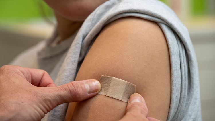Mädchen sollten bereits in jungen Jahren gegen HPV geimpft werden - Jungen auch?