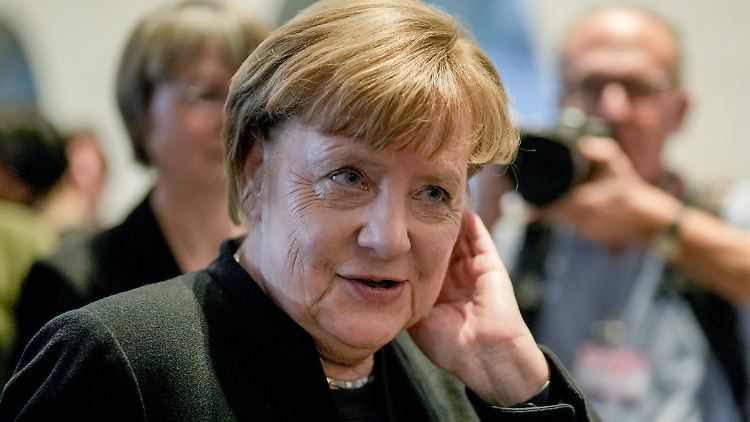 Seltener öffentlicher Auftritt: Merkel bei der Trauerfeier für Wolfgang Schäuble Ende Januar.