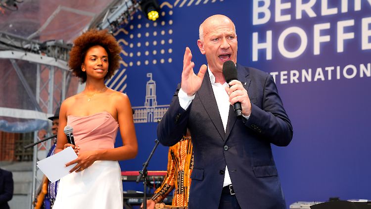 Mit seinem Hoffest schaffte es der Berliner Regierende Bürgermeister Wegner zu überregionaler Aufmerksamkeit.
