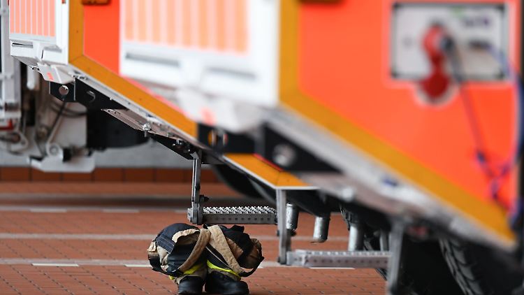 Nicht nur wenn's brennt: Bereitschaftsdienst zählt arbeitsrechtlich als Arbeitszeit.