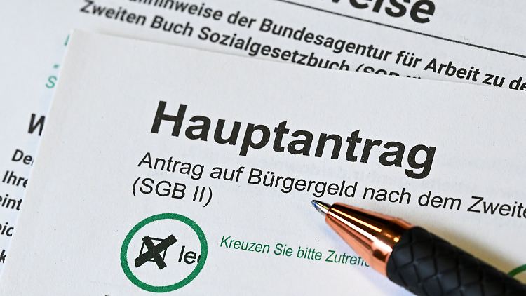 Manchmal kommt es bei Entscheidungen rund um den Antrag fürs Bürgergeld zu Überraschungen.