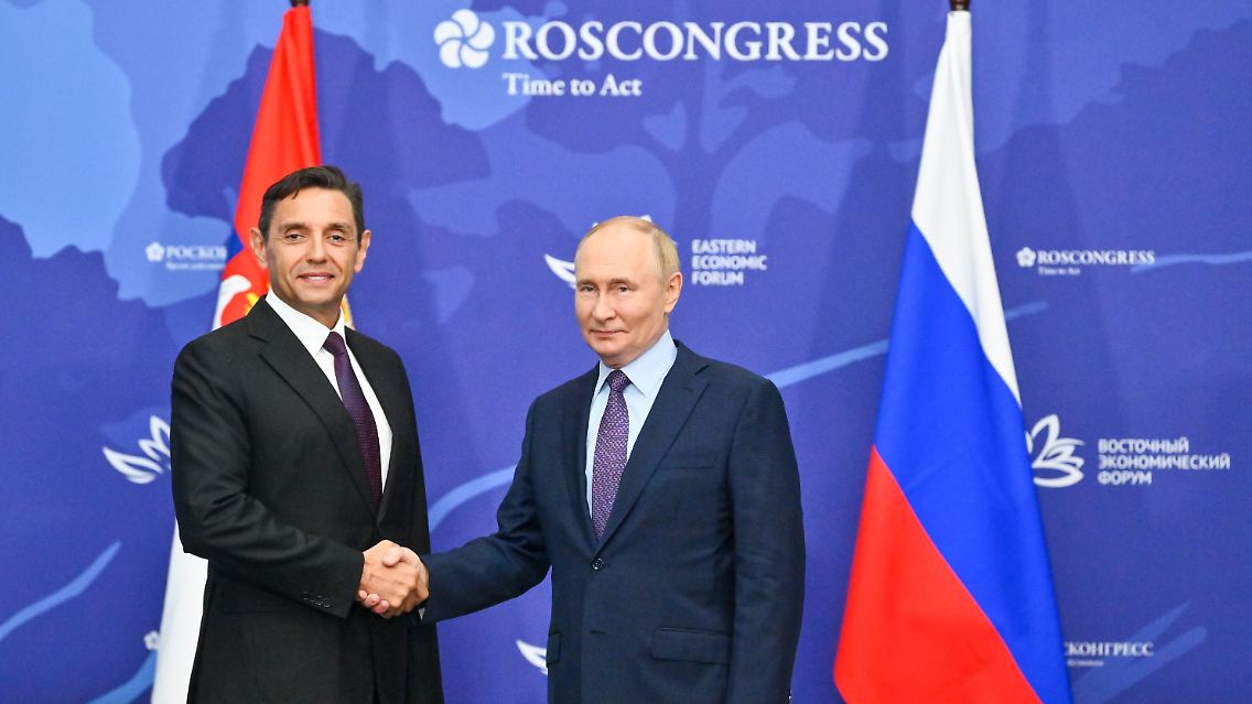 Aleksandar Vulin steht wegen seiner Verbindungen zu Russland auf der US-Sanktionsliste. Früher war er Chef des serbischen Geheimdienstes.