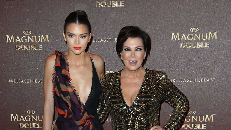 2016 sahen sich Kendall und Kris Jenner noch nicht so ähnlich wie jetzt.