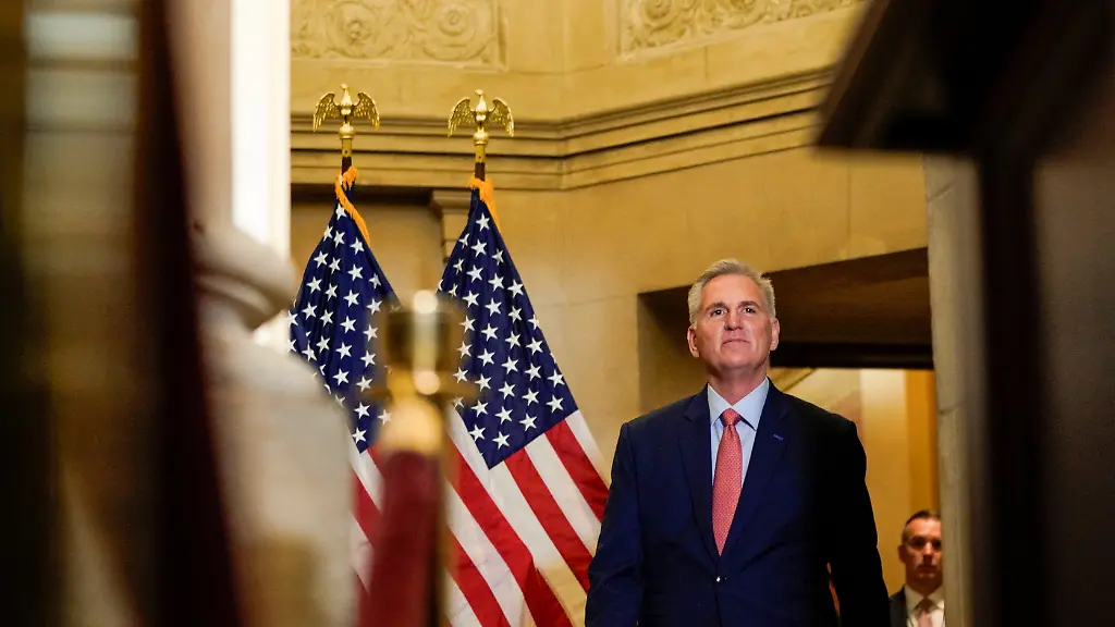 2023-09-12T155019Z-1478446816-RC2373A0FM0S-RTRMADP-3-USA-CONGRESS-SPENDING