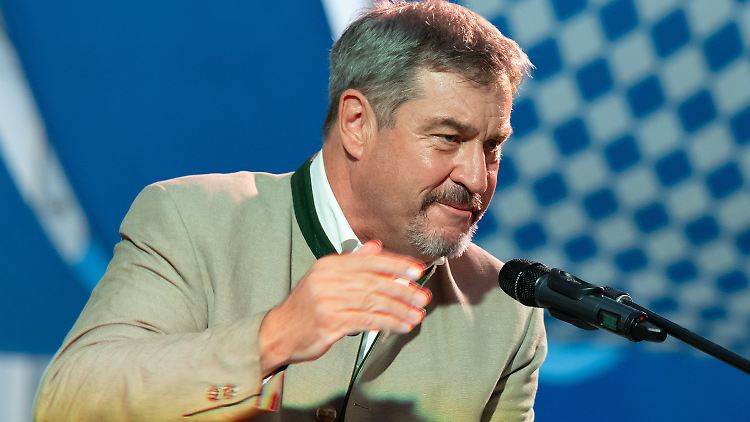 Söder wartet auf den Ruf der CDU. 