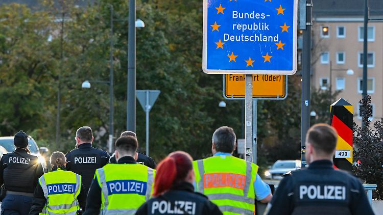 Die Bundespolizei bei Kontrollen an Binnengrenzen. 