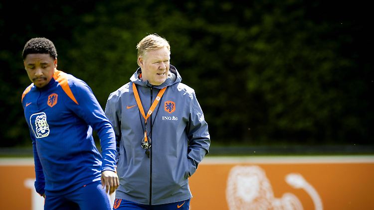 Steven Bergwijn und Roland Koeman werden nicht mehr zusammenarbeiten.