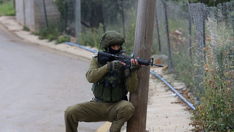 Bei einer Demonstration in Nablus schritten israelische Soldaten ein.