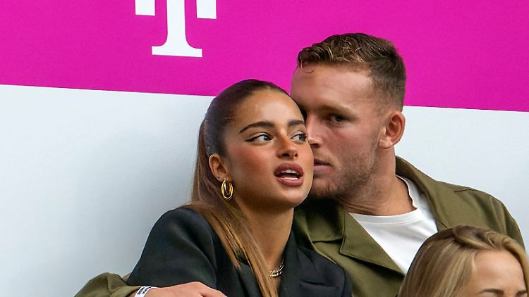 Noa Kirel (l.) belegte beim ESC 2023 den dritten Platz.