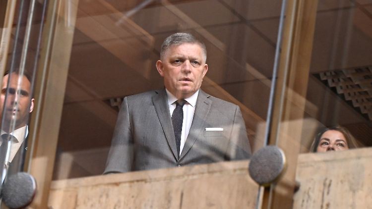 Am 15. Mai fallen Schüsse auf den slowakischen Regierungschef Robert Fico.