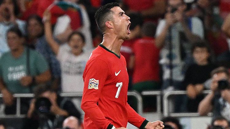 Kurz nach der Pause eingewechselt, erzielt Ronaldo für Portugal das Siegtor gegen Schottland. 