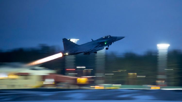 Ein schwedischer Gripen-Kampfjet vom Typ JAS 39 C/D.