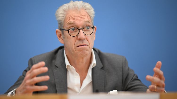 Krankenkassen sollen zahlen, wenn ihre Patienten Arzttermine nicht wahrnehmen, findet Kassenärztechef Gassen.