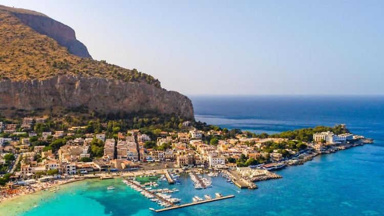 Günstig in Palermo urlauben? Mit Just Away ist das möglich.