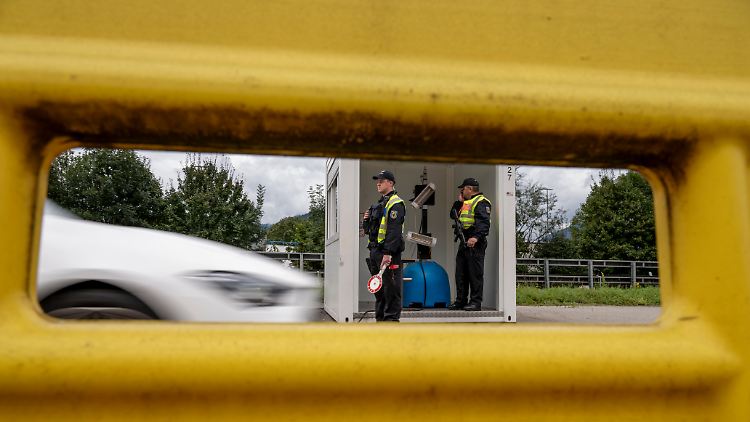 Grenzkontrollen in Kiefersfelden. 