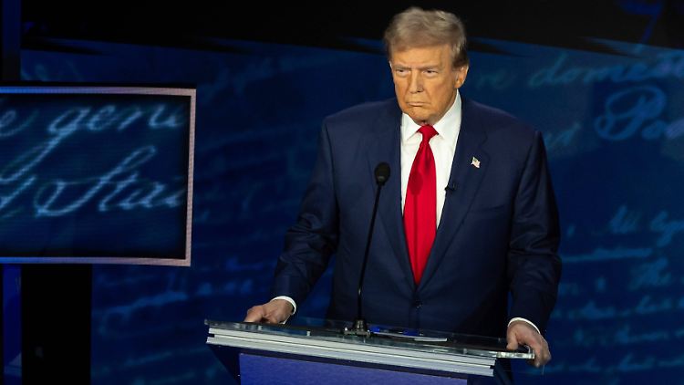 Trump wirft seiner Rivalin Harris im US-Wahlkampf immer wieder Versagen in der Migrationspolitik vor.