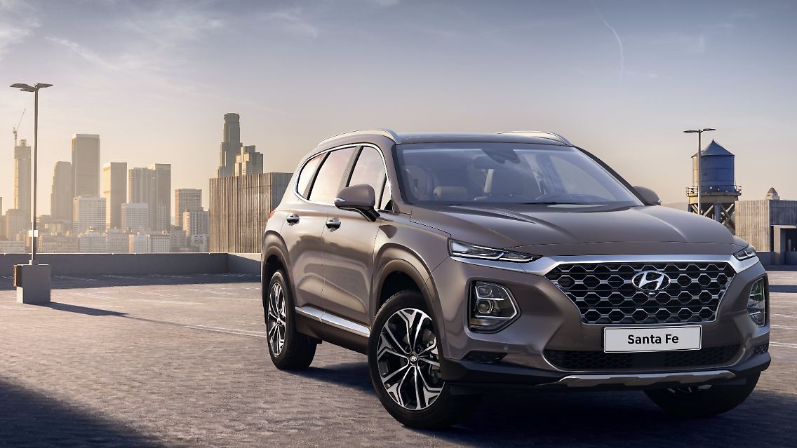 Hyundai_Santa_2018_1.jpg