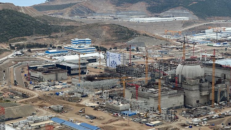 Der erste Reaktor des Akkuyu-Atomkraftwerks in Mersin sollte eigentlich schon 2023 in Betrieb genommen werden.
