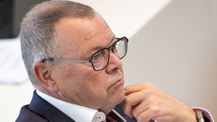 Laut Brandenburgs Innenminister Stübgen agiert der Verein gegen die freiheitliche Grundordnung. 