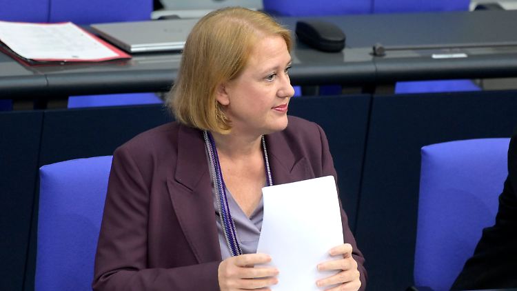 Herzensprojekt ad acta gelegt? Familienministerin Paus am Donnerstag im Bundestag.