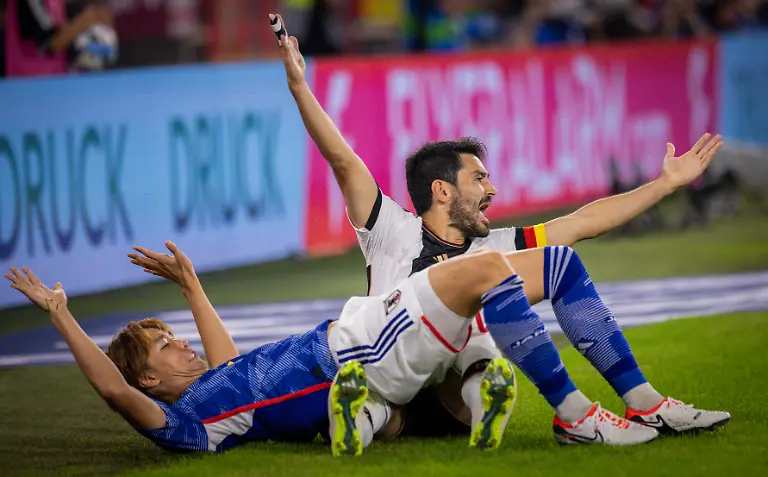 46f84d98c1a4e8edd161ab73eee06381